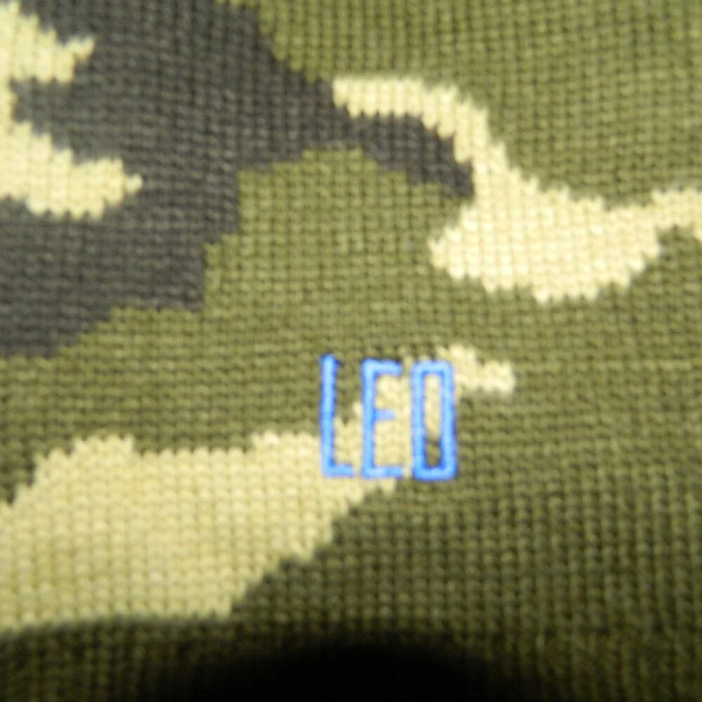 Mark & Graham Camo Print Knit Dog Sweater Sz M 